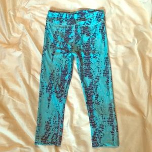 Under Armour Heat Gear Compression Capri leggings